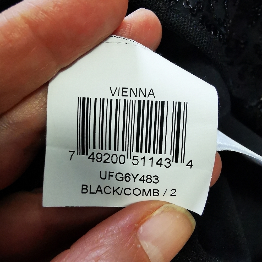 NWT BCBG Maxazria Vienna Sequin Lace Tulle Overlay Strapless Black Dress size 2 - Picture 16 of 16